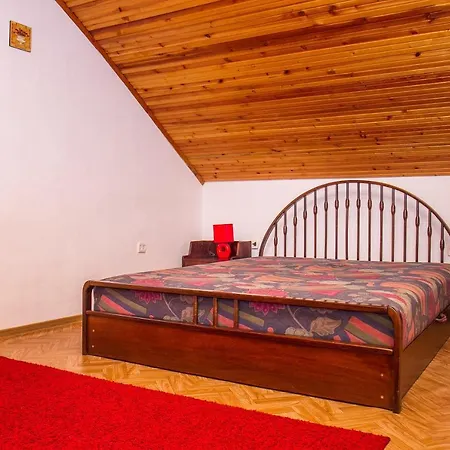 Familia 16 Balatonmáriafürdő